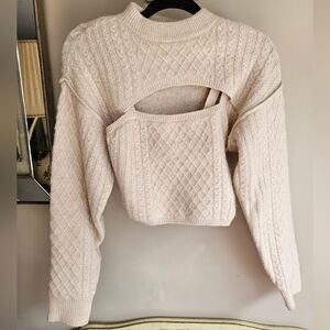 House Of Harlow Elegant Cream Sweater - 2 In One. Size M